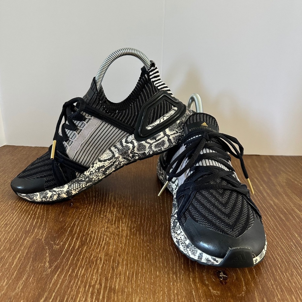 Adidas Stella McCartney Ultraboost 20 Snakeskin‎ Black White EH1847 Womens 6.5